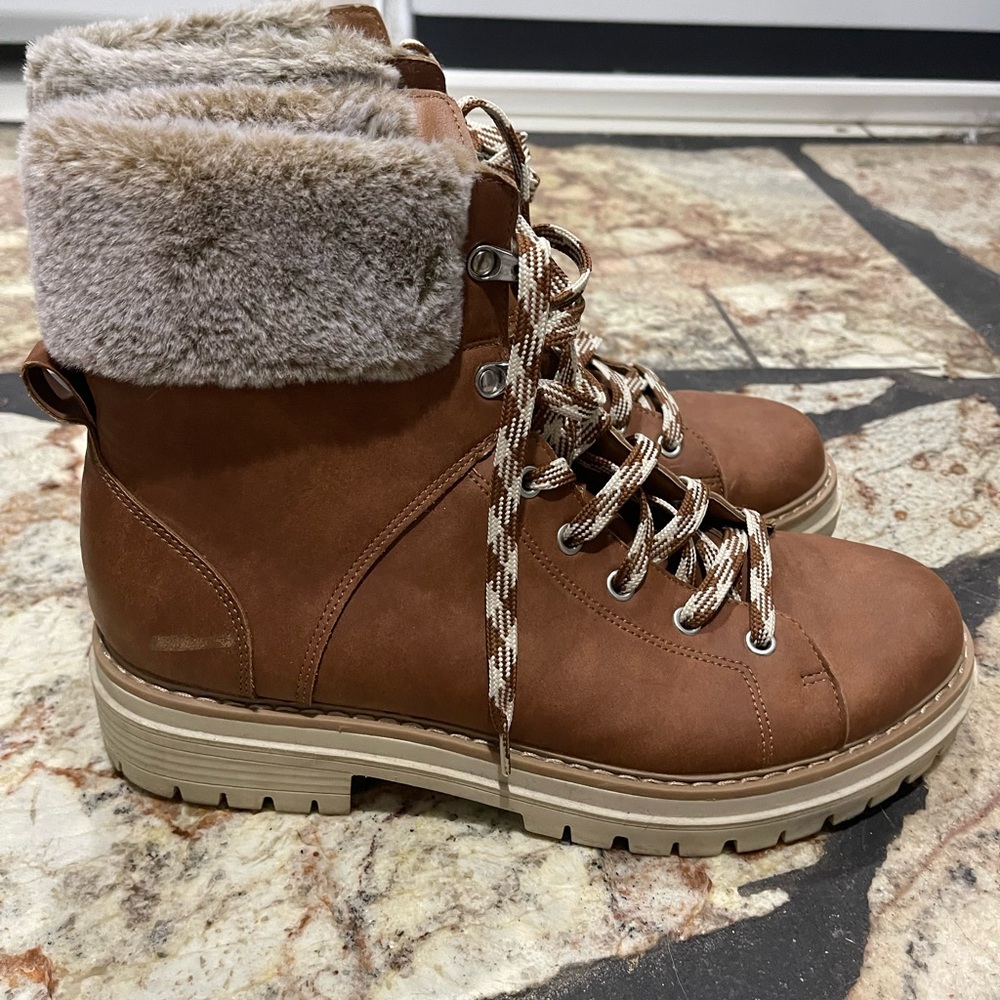 Time & Tru Boots